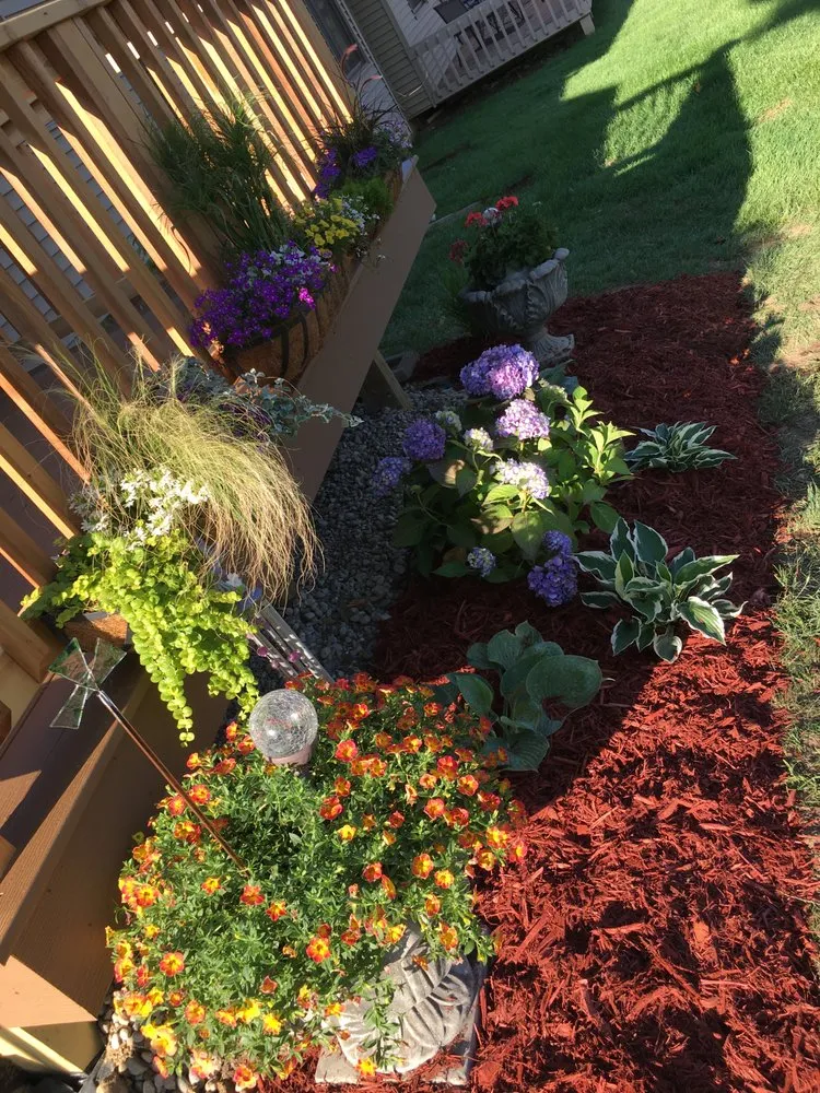 Reliable residential landscaping experts serving Walled Lake, MI - Green Thumb Garden Services