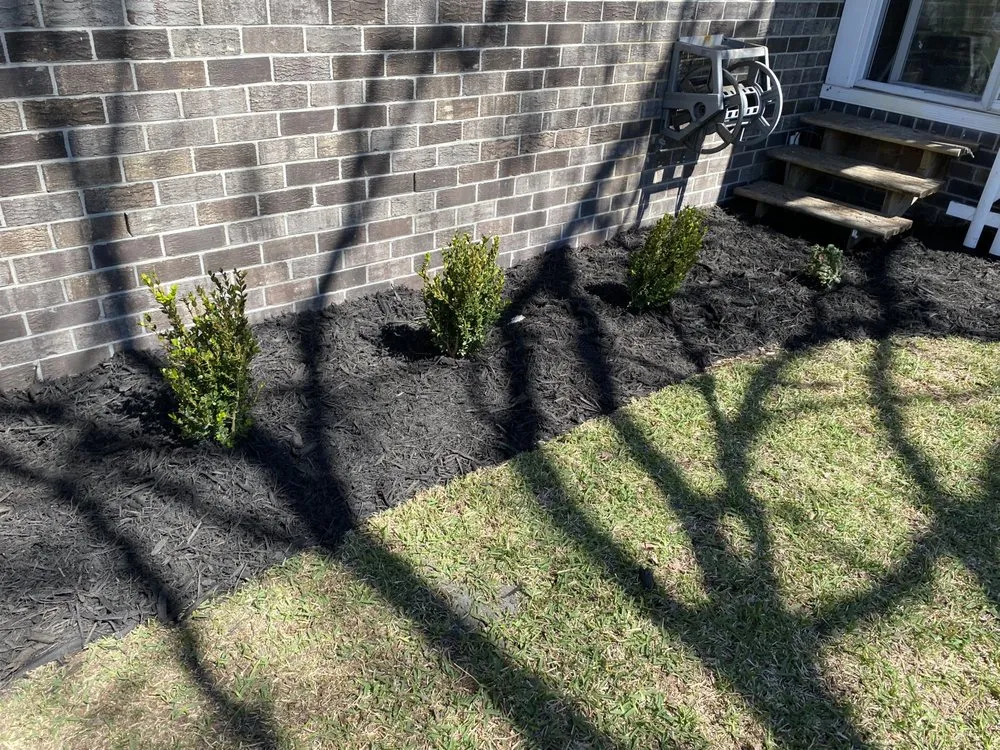 Trusted yard maintenance for homes across Indiana, IN - Green Thumb Landscaping