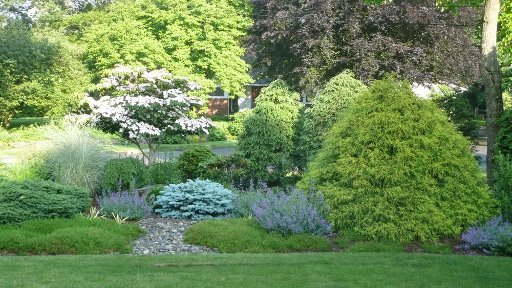 Trusted landscape installation in Trumbull, CT by Green Thumb Landscaping