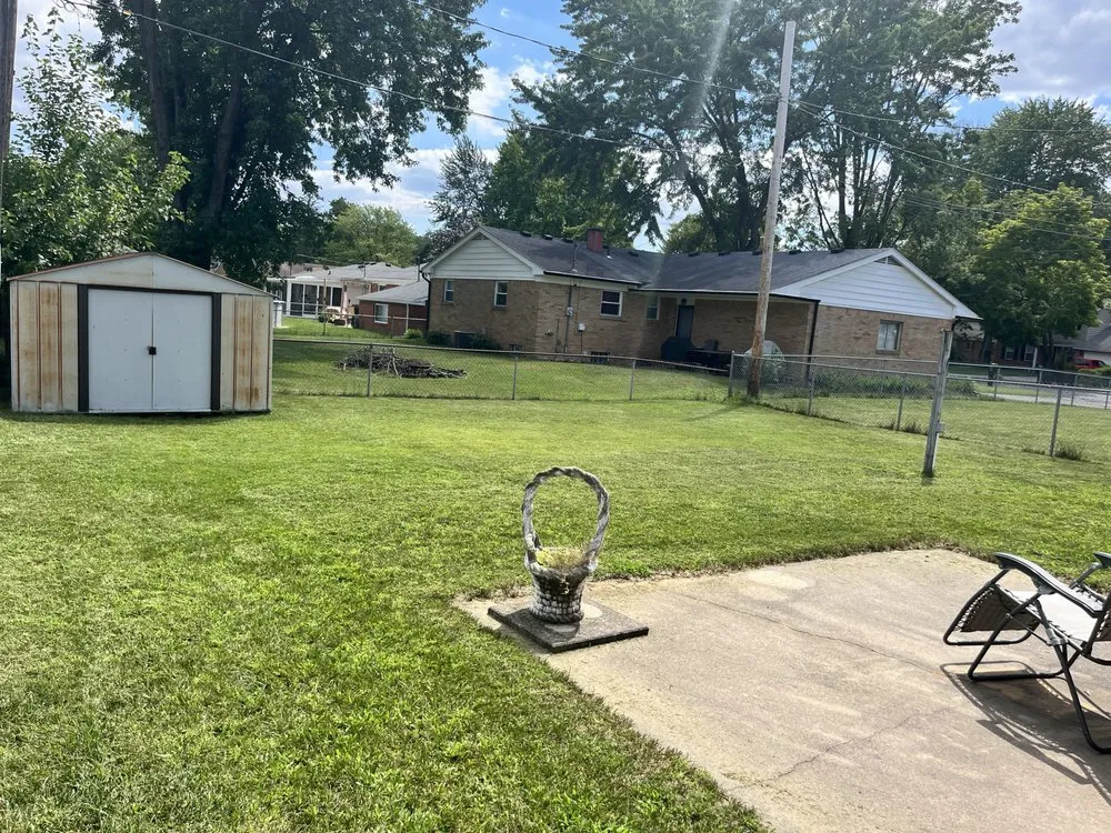 Affordable landscaping services for year-round maintenance in Toledo, OH by Green Thumb Lawn Care