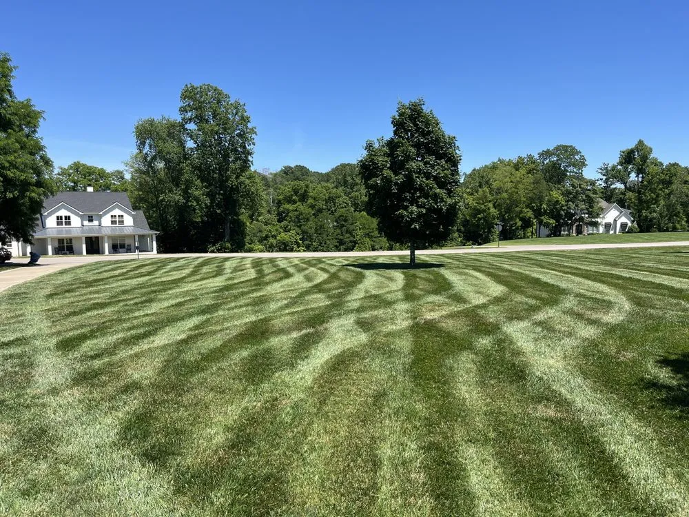 Top-rated lawn mowing service in Columbia, TN - Green Thumb Lawncare n Landscape