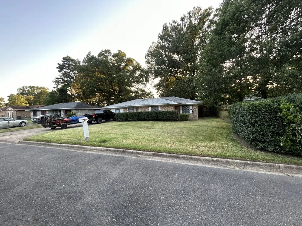 Professional landscape installation experts serving Texarkana, AR - Green Thumb Lawncare