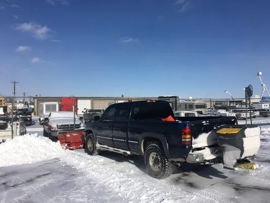 Green Thumb Snow Removal & Lawn Care Logo