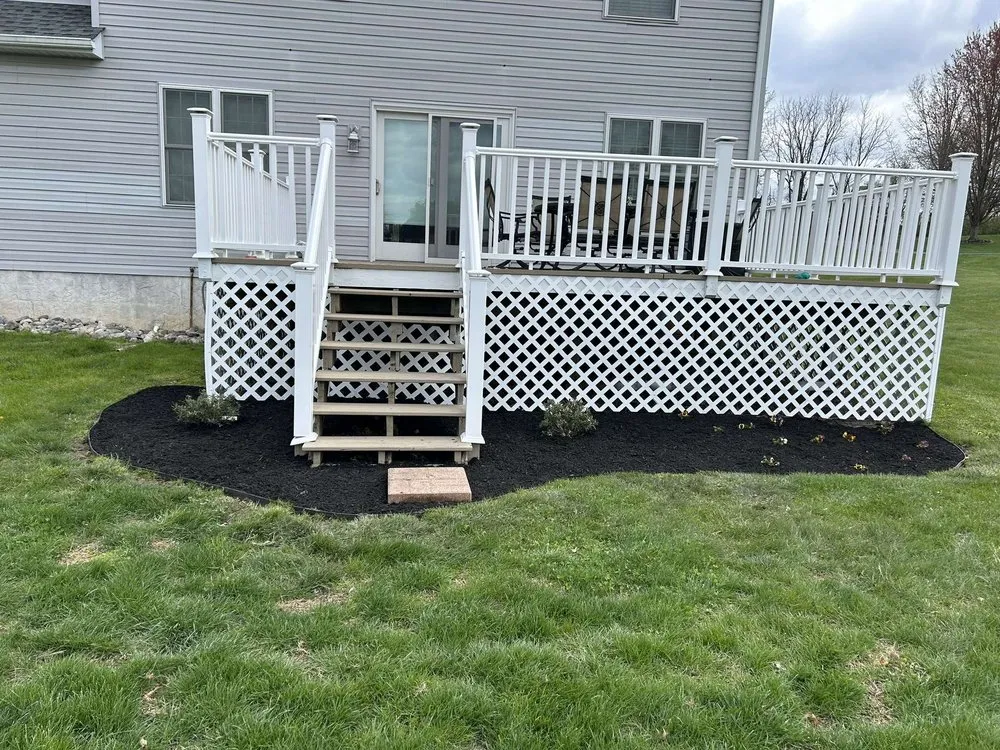 Custom outdoor landscaping experts serving Oxford, PA - Green Thumb Solutions