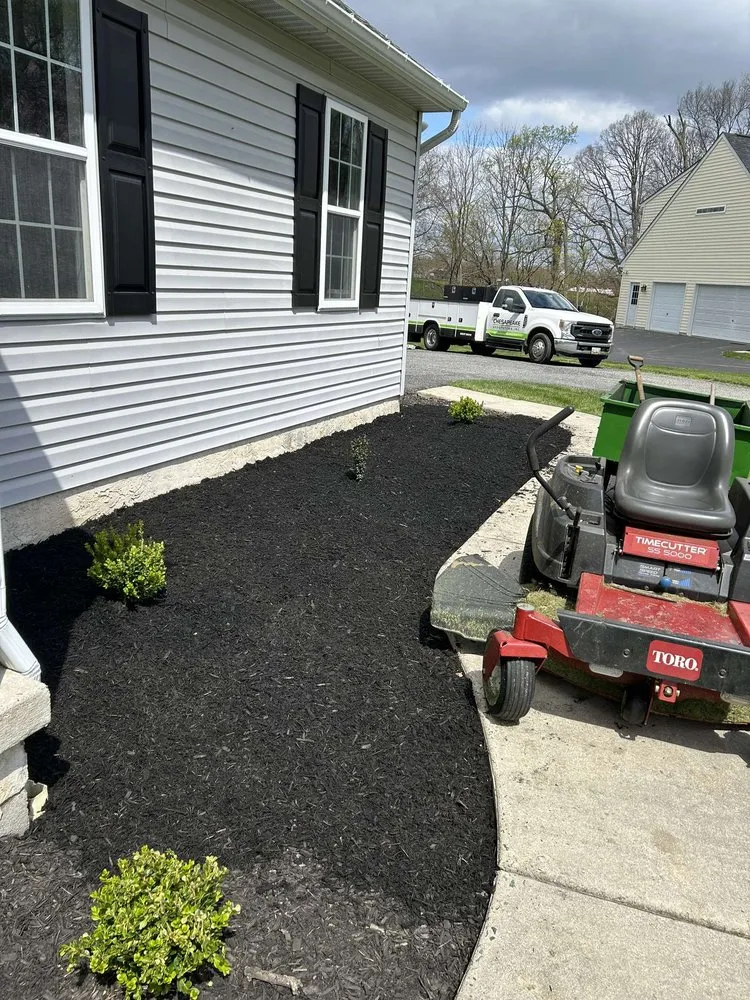 Expert lawn mowing service experts serving Oxford, PA - Green Thumb Solutions