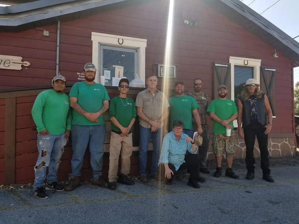 Expert yard cleanup service in Port Richey, FL by Green Thumb Unlimited