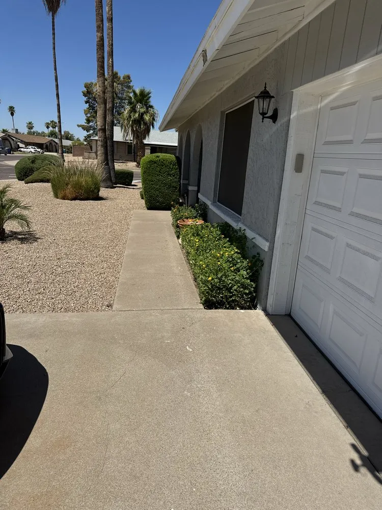 Expert lawn care service experts serving Surprise, AZ - Green Tier Landscape