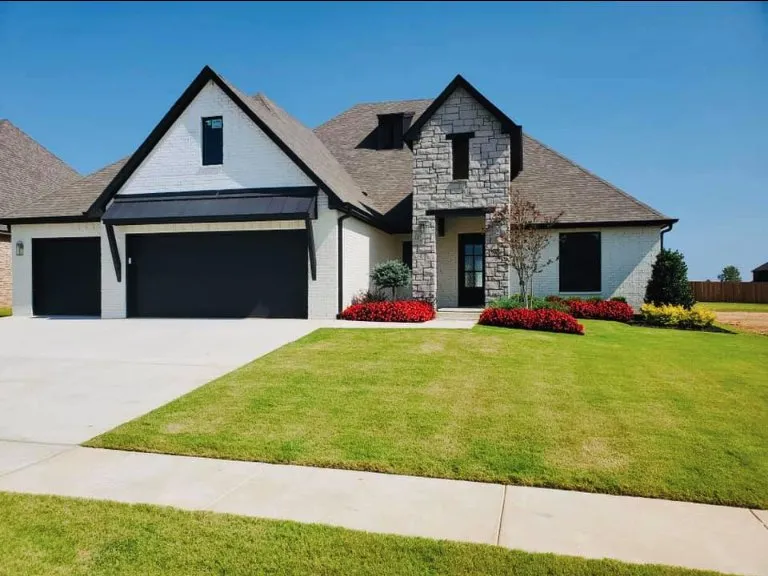 Expert lawn mowing service in Tulsa, OK - Green Time Landscaping