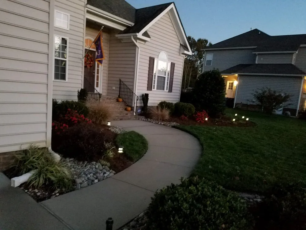 Custom landscape design in Norfolk, VA - Green Top Lawn