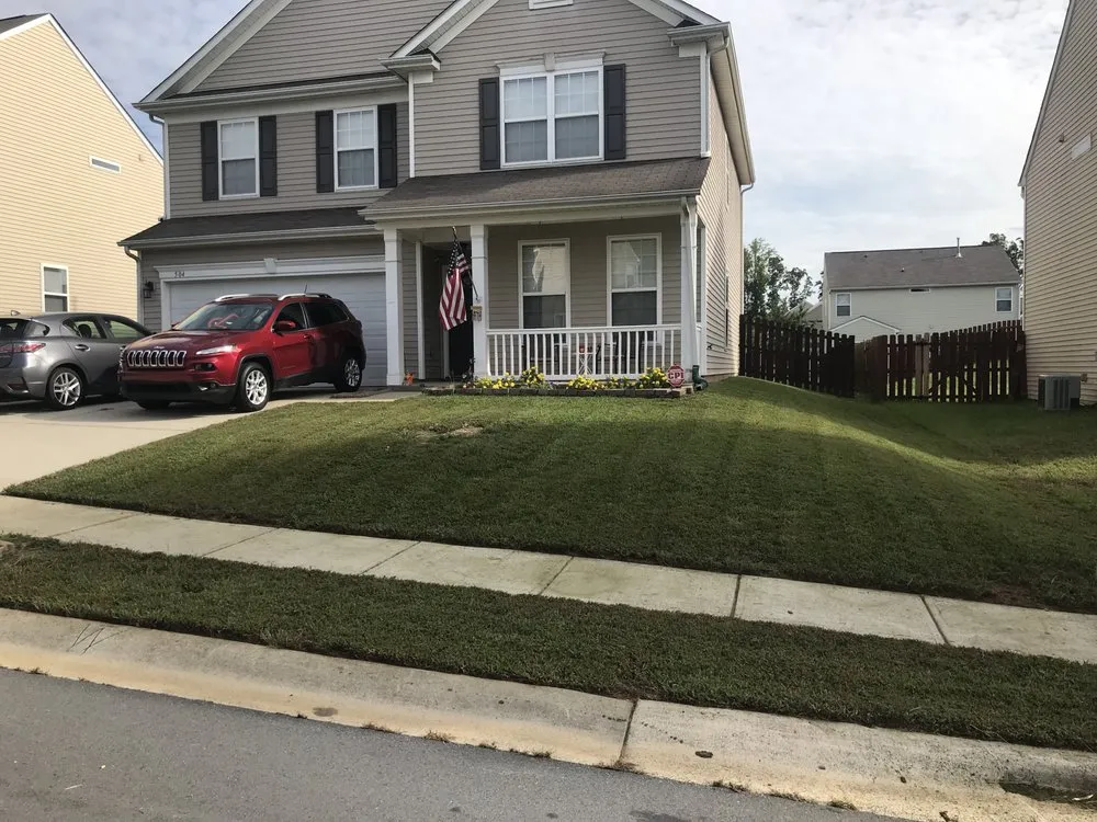 Custom lawn care service experts serving Charlotte, NC - Green Touch Lawn Care