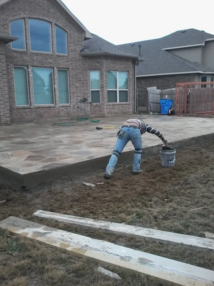 Custom outdoor landscaping for year-round maintenance in Dallas, TX by Green Tree Lawn Care Services