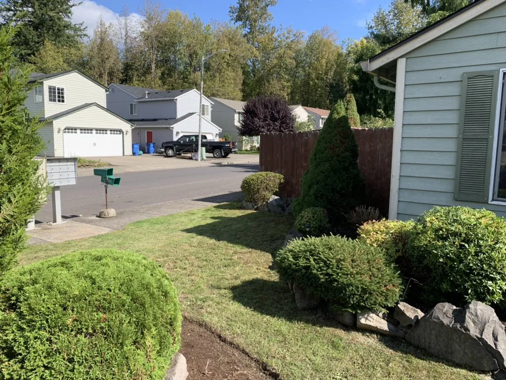 Custom garden landscaping for beautiful yards across Vancouver, WA - Green Tree Lawn Service