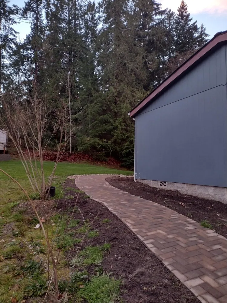 Top-rated landscape design near you in Port Orchard, WA by Green Triangle Landscaping