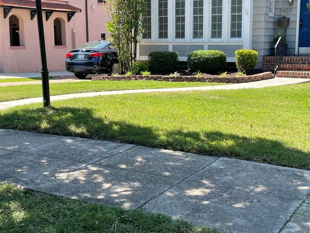 Professional garden landscaping in Norfolk, VA - Green Trio
