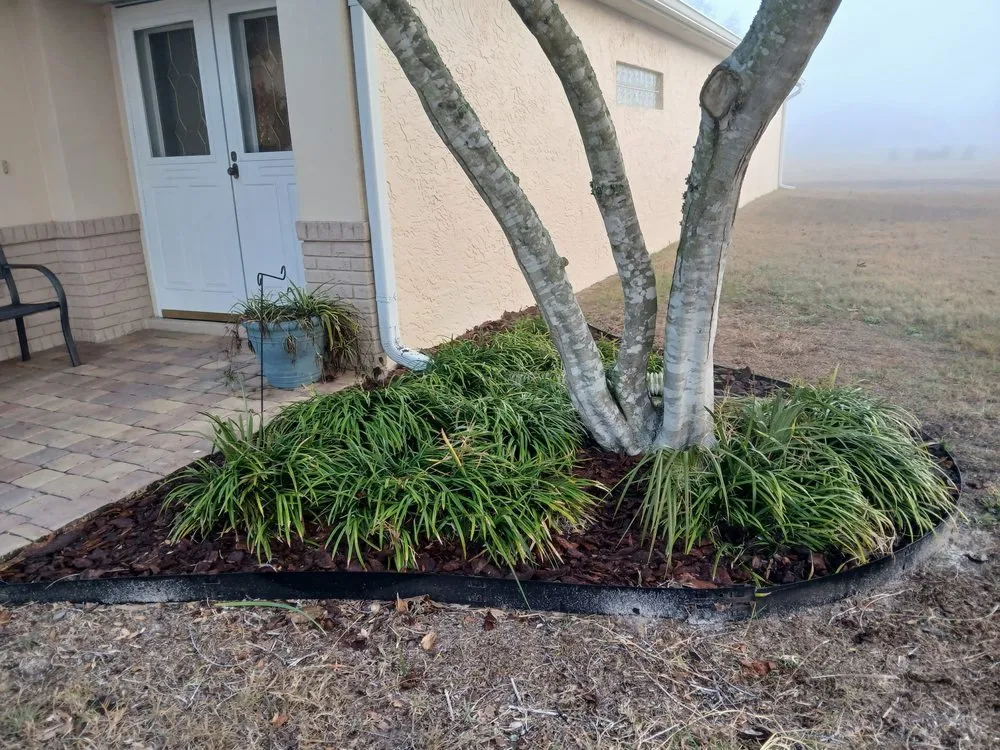 Custom garden landscaping in Ocala, FL - Green Truck Mowing