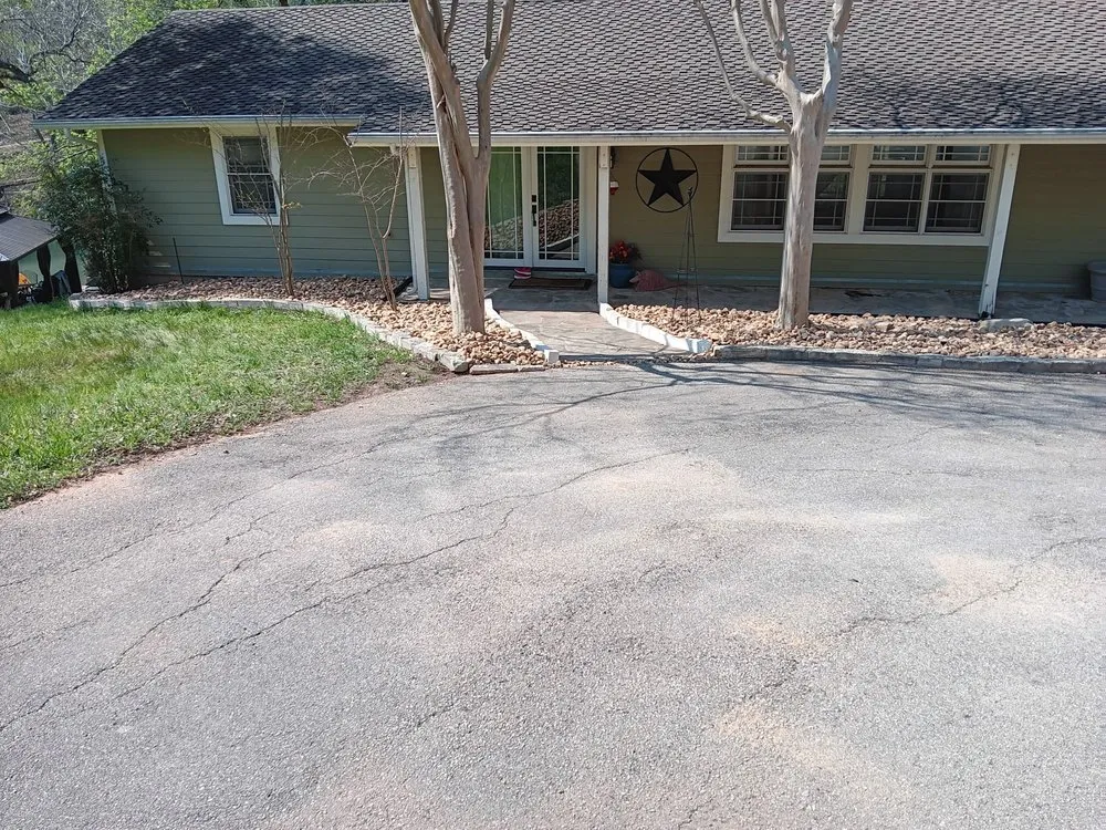 Affordable lawn mowing service experts serving Kyle, TX - Green Turf Landscaping