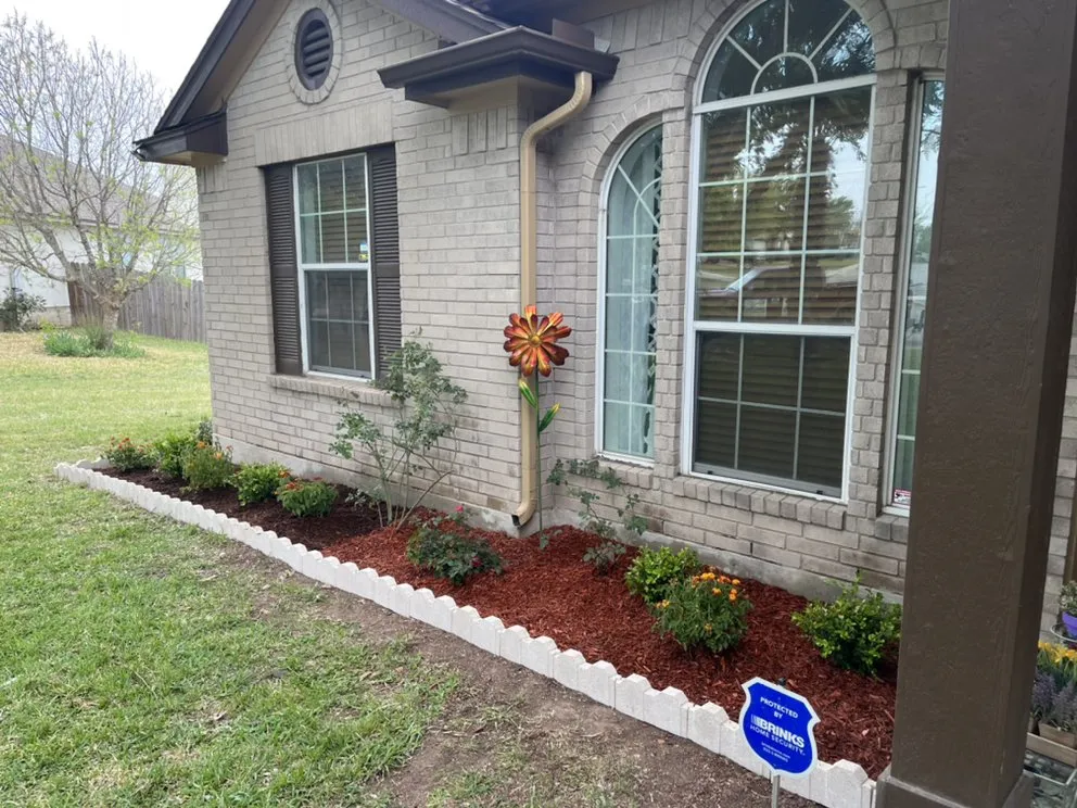 Affordable garden landscaping in Kyle, TX by Green Turf Landscaping