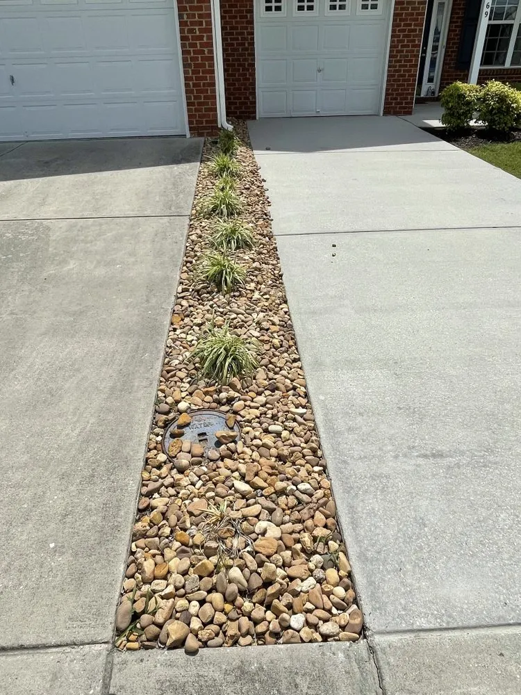 Top-rated garden landscaping in Henrico, VA by Green Up Lawn Care