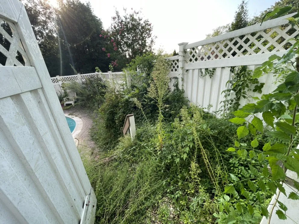 Reliable garden landscaping in Nottingham, MD by Green Valley Home & Lawn Services