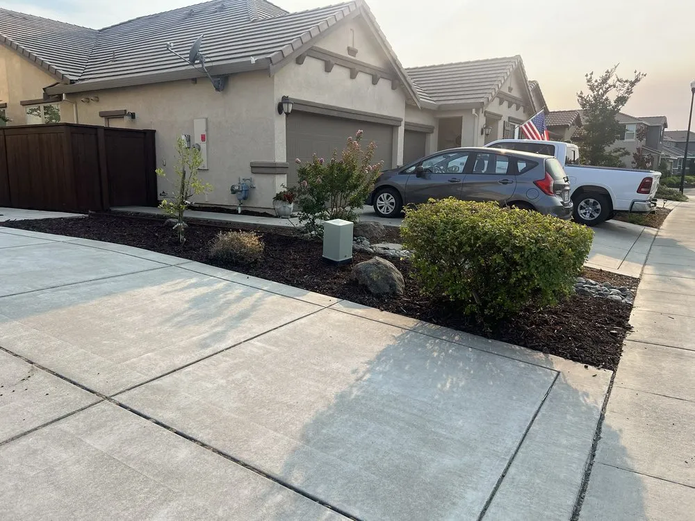Expert landscape installation for year-round maintenance across Citrus Heights, CA - Green Valley Landscape & Maintenance