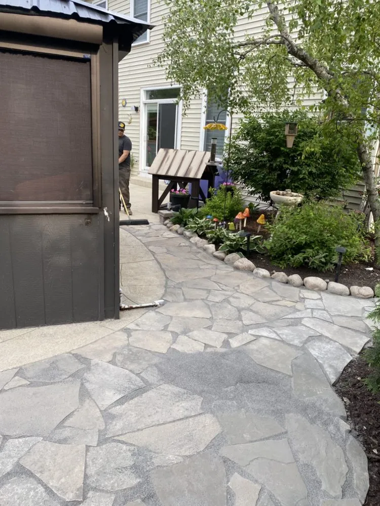 Local residential landscaping experts serving Harvard, IL - Green Valley Landscaping