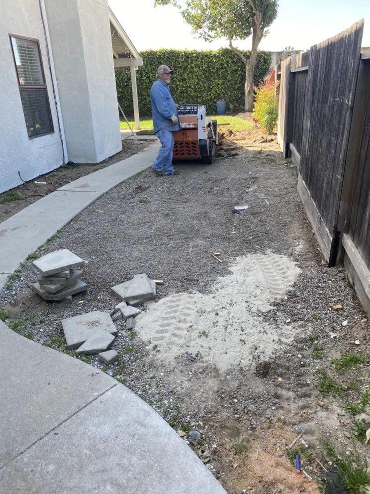 Professional yard cleanup service experts serving Modesto, CA - Green Valley Landscaping