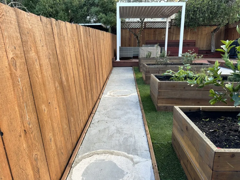 Top-rated yard maintenance for year-round maintenance in San Francisco, CA by Green Valley Landscaping Services