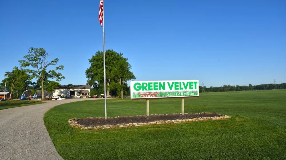 Custom yard cleanup service experts serving New Carlisle, OH - Green Velvet Sod Farms