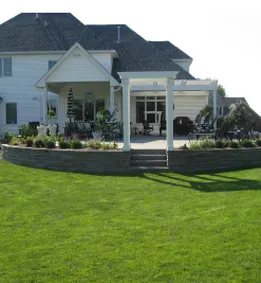 Expert yard maintenance in Dunlap, IL by Green View