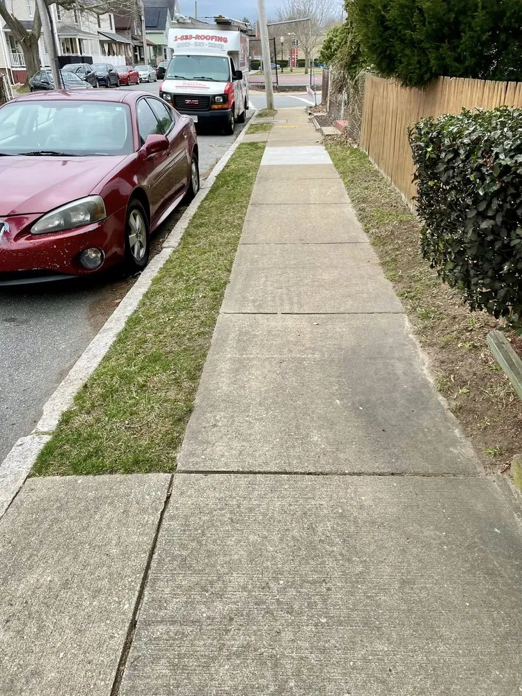 Custom lawn mowing service in New Bedford, MA by Green View Landscape