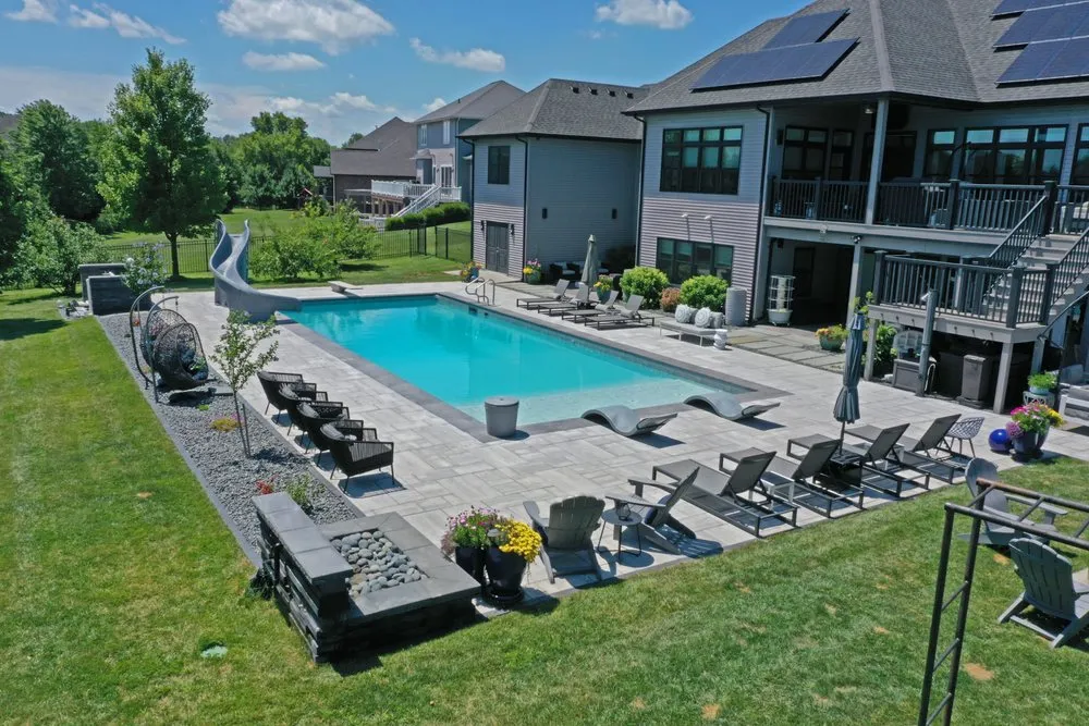 Affordable landscape design for residential properties across Mahomet, IL - Green View