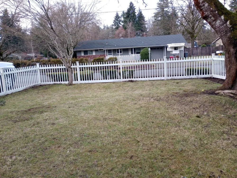 Custom yard maintenance for homes in Woodburn, OR by Green View Maintenance