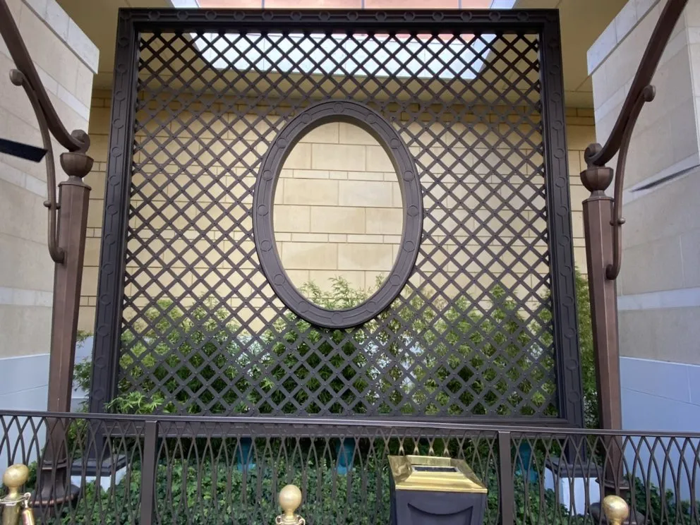 Custom lawn mowing service for residential properties in Santa Rosa, CA by Green Vine Landscaping