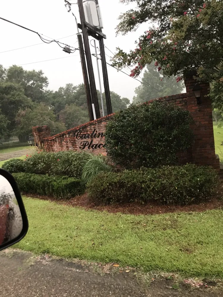 Top-rated residential landscaping in Baton Rouge, LA by Green Wave Lawn Service