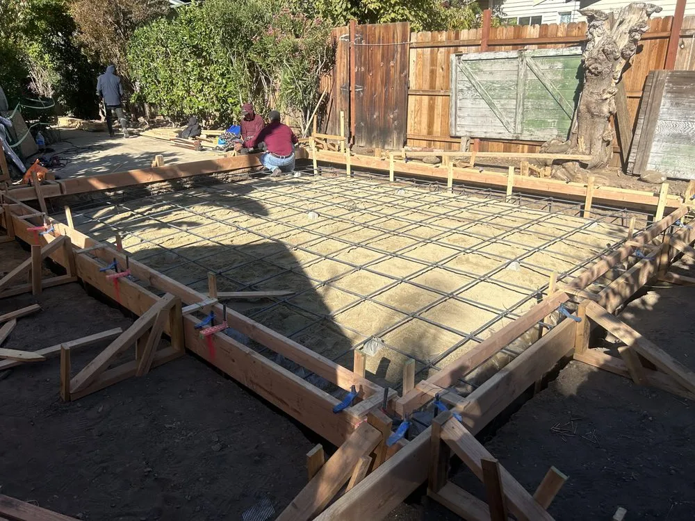 Expert yard cleanup service with custom design in Marina Del Rey, CA by Green Way Remodeling