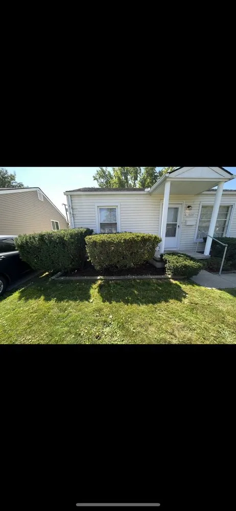 Expert landscaping services for beautiful yards across Roseville, MI - Green Wing Lawn Care