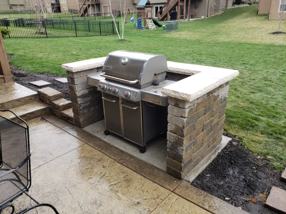 Top-rated outdoor landscaping in De Soto, KS by Green With Envy Landscaping