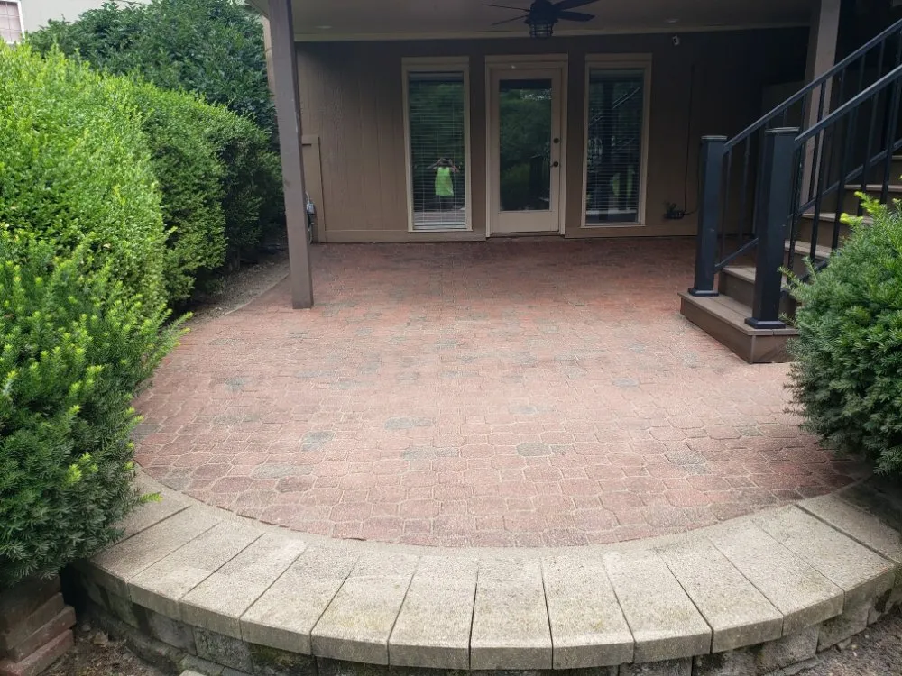 Trusted residential landscaping experts serving De Soto, KS - Green With Envy Landscaping