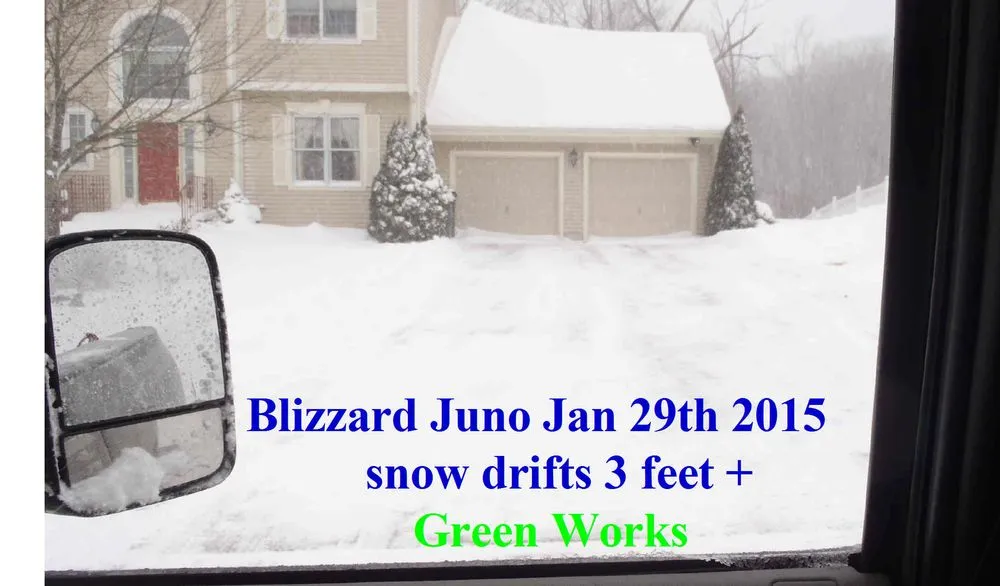 Professional garden landscaping for homes in East Berlin, CT by Green Works