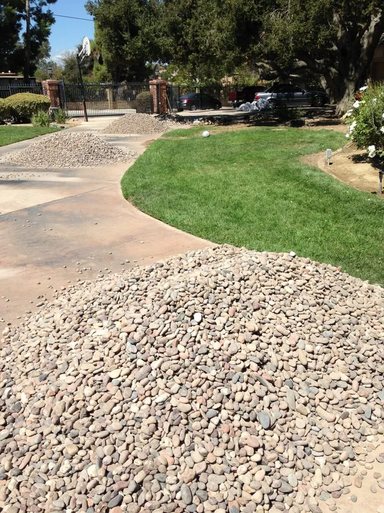 Trusted lawn mowing service experts serving Val Verde, CA - Green Works SCV