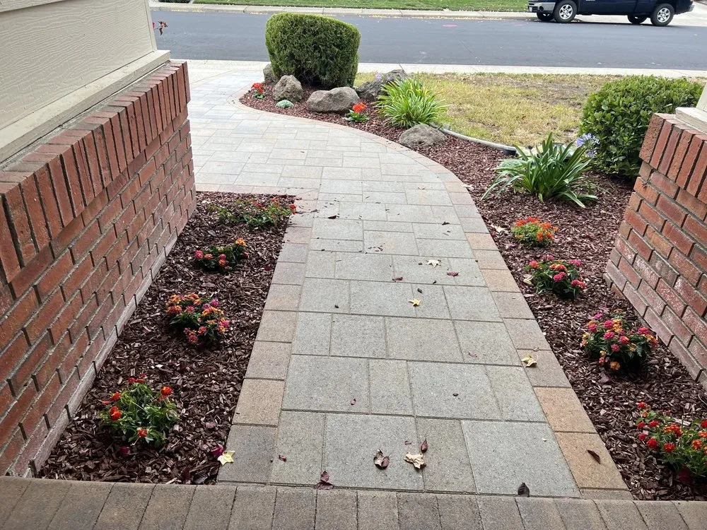 Custom landscape installation experts serving Concord, CA - Green World Landscape