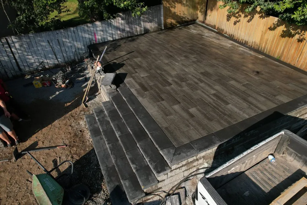 Professional garden landscaping for beautiful yards in Everett, WA by Green World Landscaping