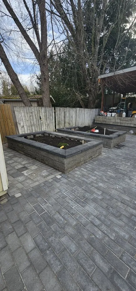 Local lawn mowing service in Everett, WA - Green World Landscaping