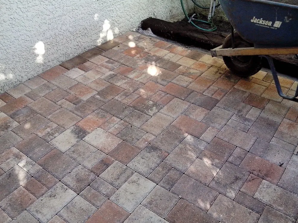 Professional garden landscaping in Saint Petersburg, FL - Green World Pavers Landscaping
