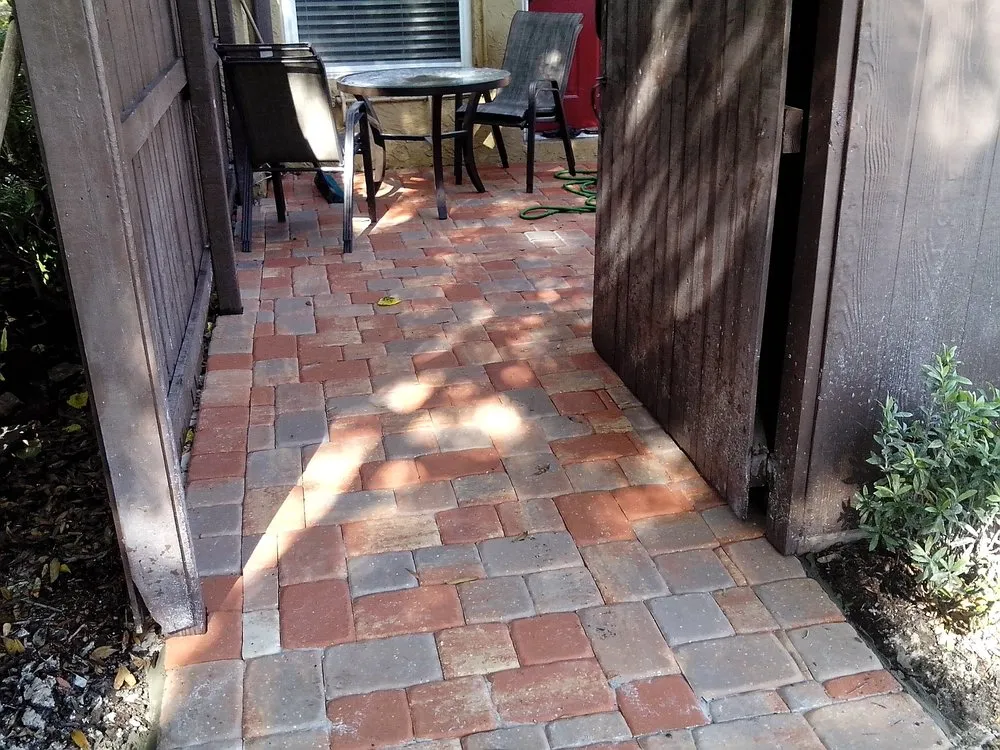 Professional landscape design experts serving Saint Petersburg, FL - Green World Pavers Landscaping