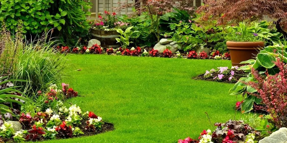 Expert residential landscaping in Plaistow, NH - Green World
