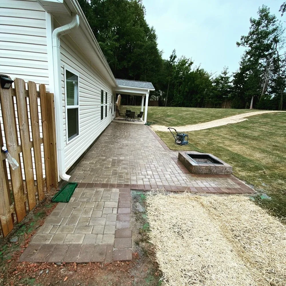 Reliable lawn mowing service in Belmont, NC - Green World Premier Landscaping