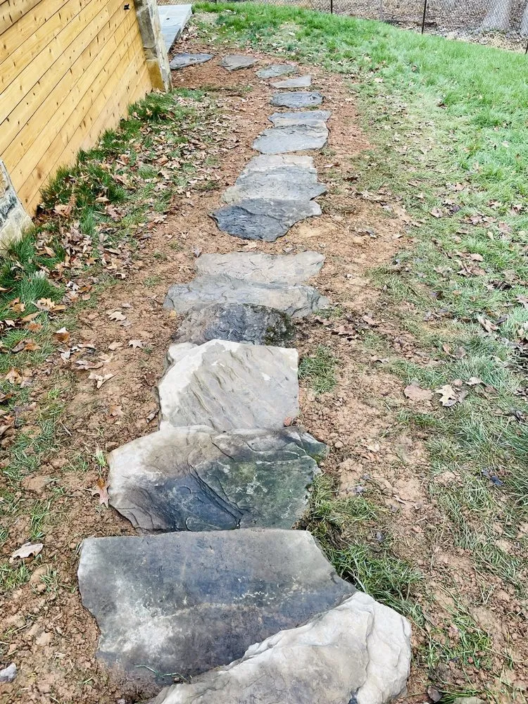 Professional yard maintenance for homes in Potomac, MD by Green Yard Keeper