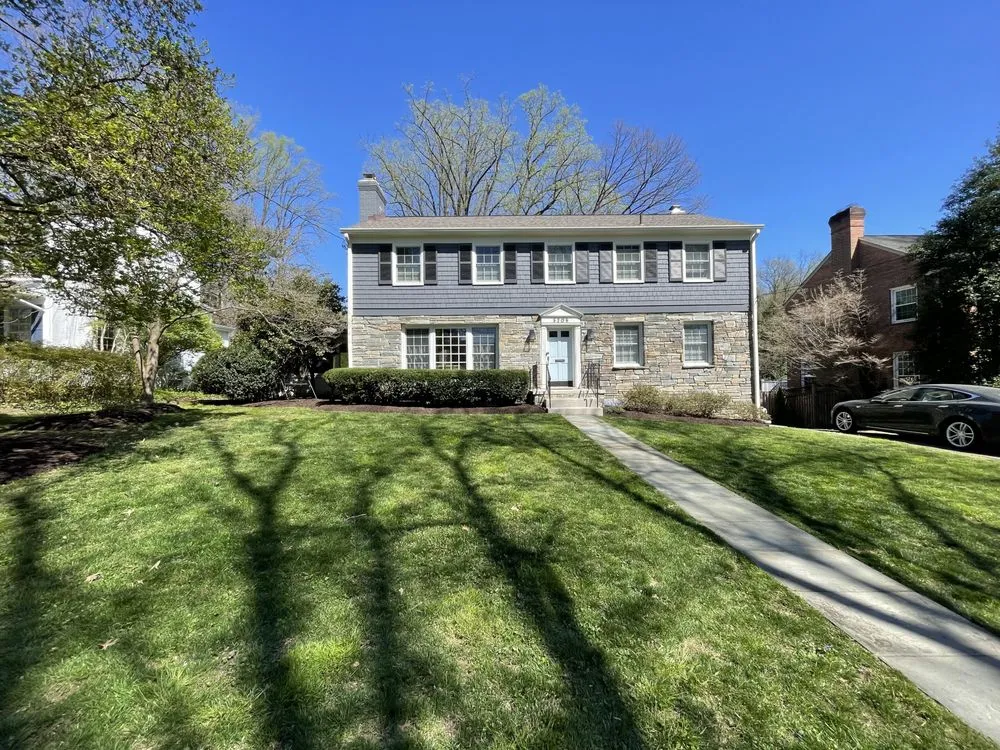 Expert yard cleanup service with custom design in Potomac, MD by Green Yard Keeper