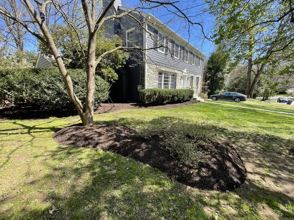 Expert residential landscaping with custom design in Potomac, MD by Green Yard Keeper